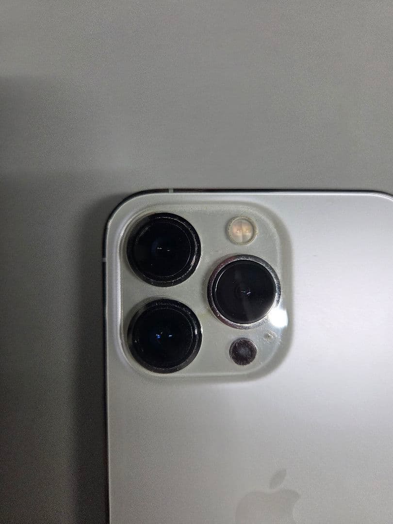 iPhone 13 pro 本体　128GB　シルバー