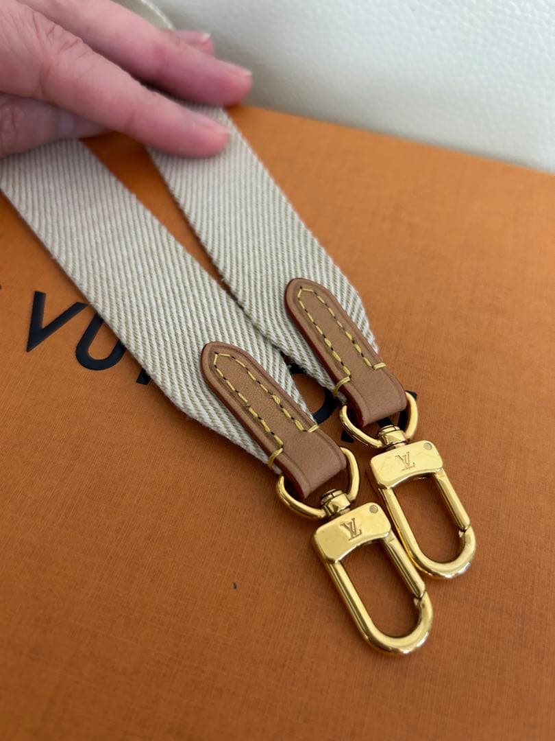 ⭐︎極美品⭐︎Louis Vuitton ユーティリティクロスボディバック