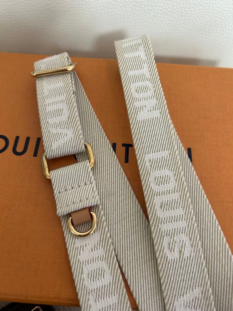 ⭐︎極美品⭐︎Louis Vuitton ユーティリティクロスボディバック