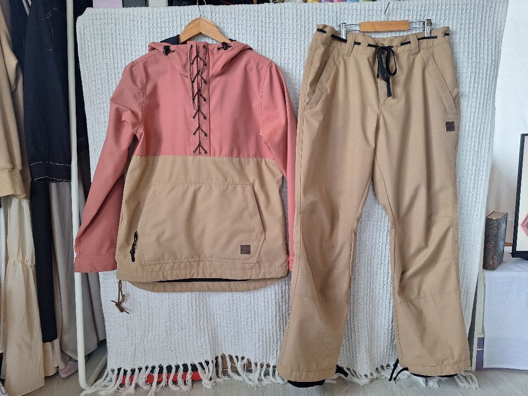 最終値下げ　Billabong スノーボードウェア　レディース