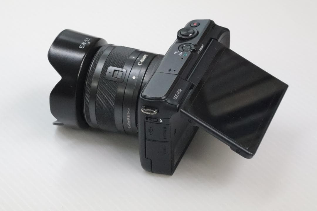 EOS M10 EF-M15-45 IS STM【ホルガレンズおまけ】