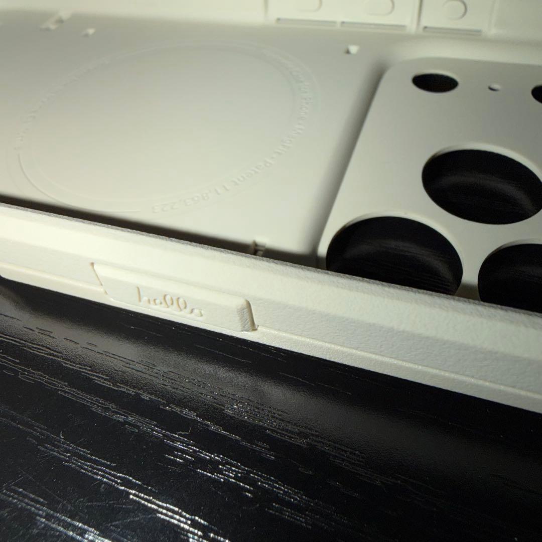 iPhoneアクセサリー Spigen iPhone 17 Pro Case Classic LS