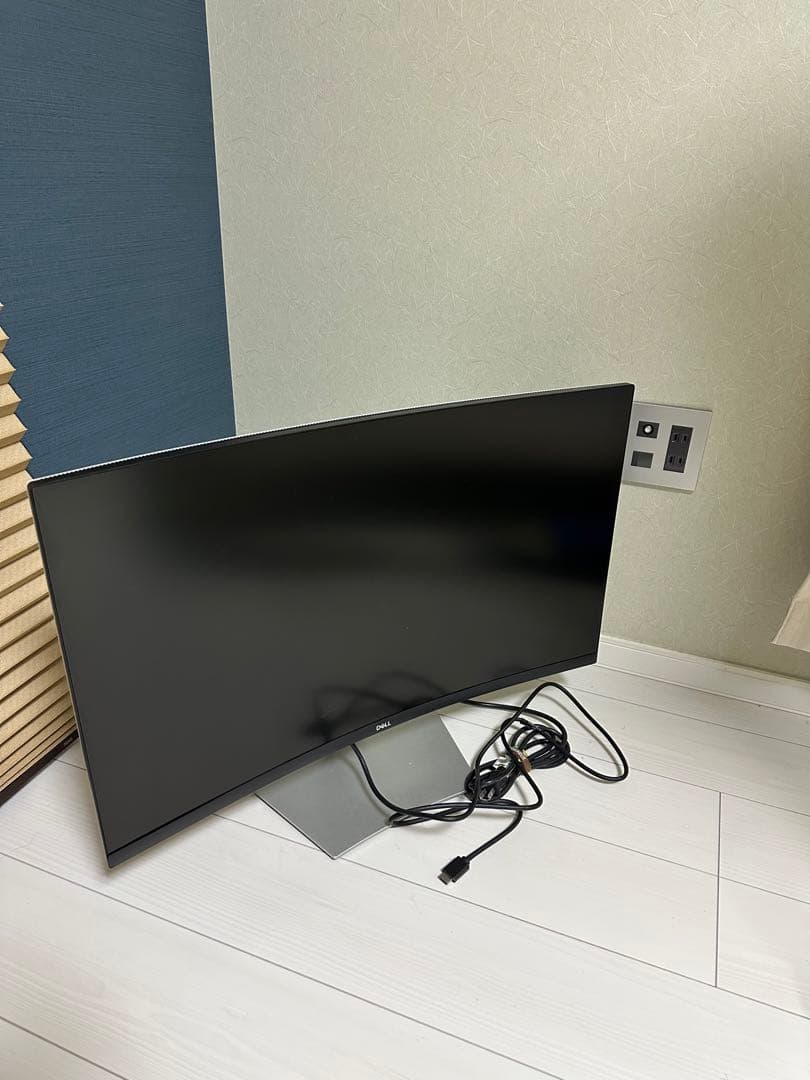 Dell S3222HS 31.55インチ　モニター　曲面