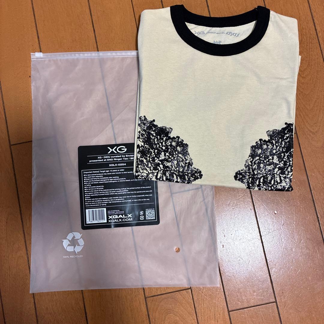 XG Tシャツ　XG×DIDU ベージュ(XS)