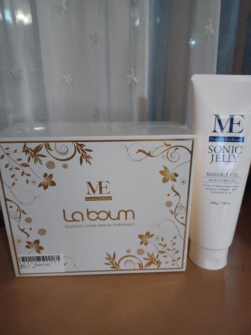 MEラボン　IKKOさんプロデュース美顔器