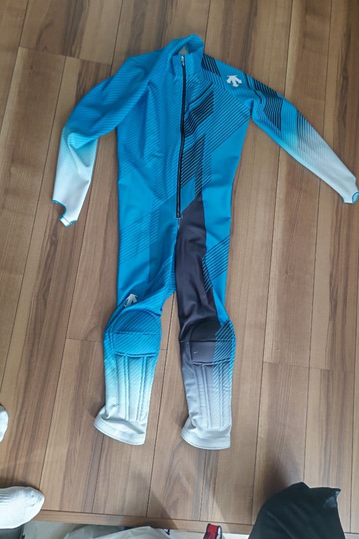 アルペンスキー用レーシングワンピース