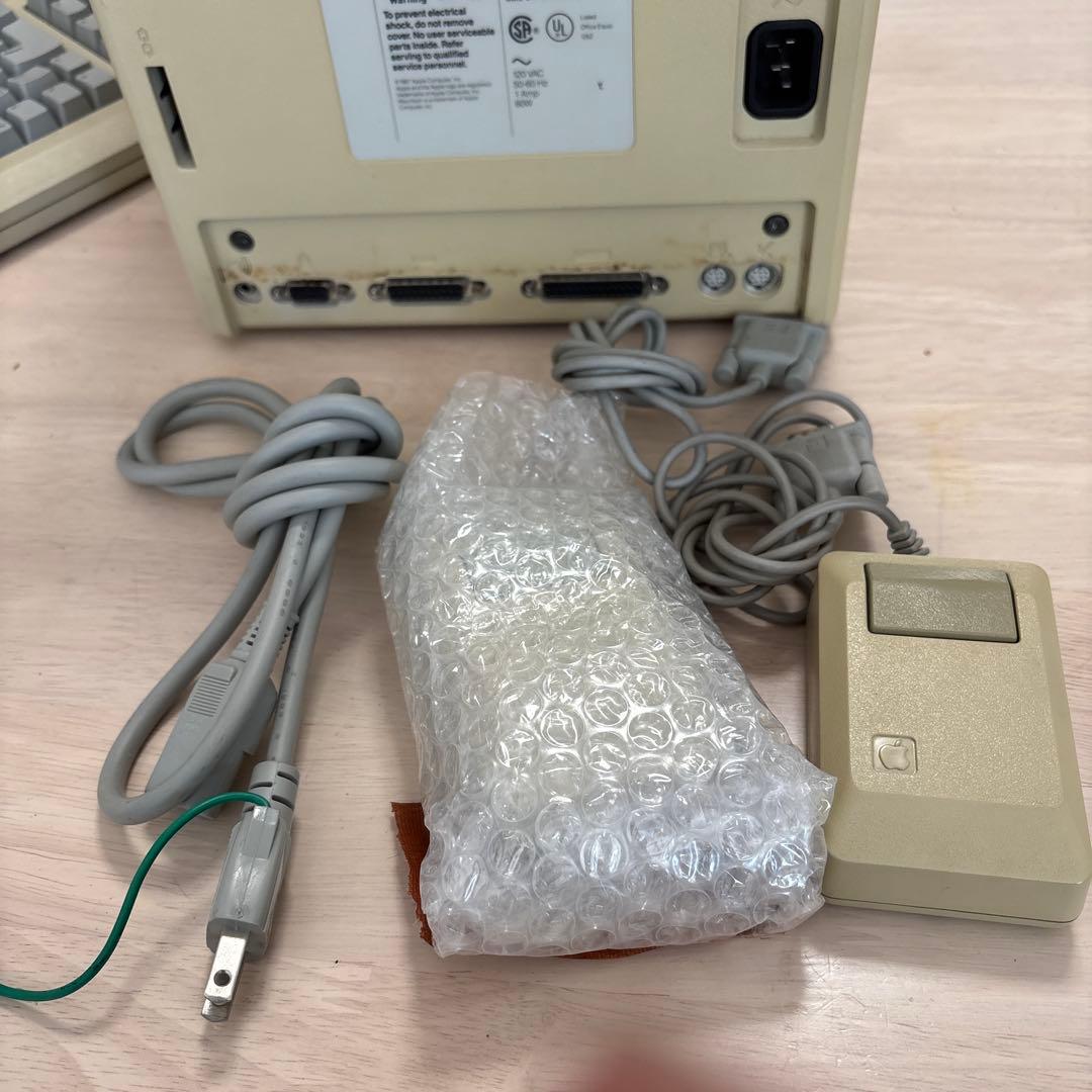 Macintosh Plus キーボードとマウス2個、コンパクトMac収納バック