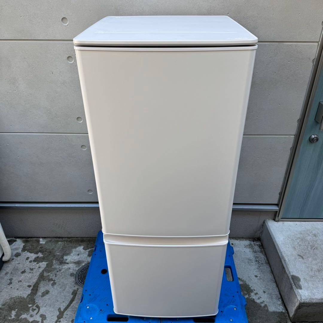 227⭐️2024年製美品★三菱電機　冷蔵庫　自動霜取り　ホワイト　一人暮らし