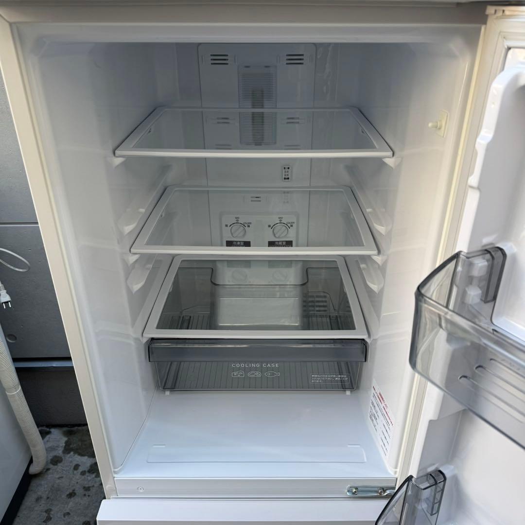 227⭐️2024年製美品★三菱電機　冷蔵庫　自動霜取り　ホワイト　一人暮らし
