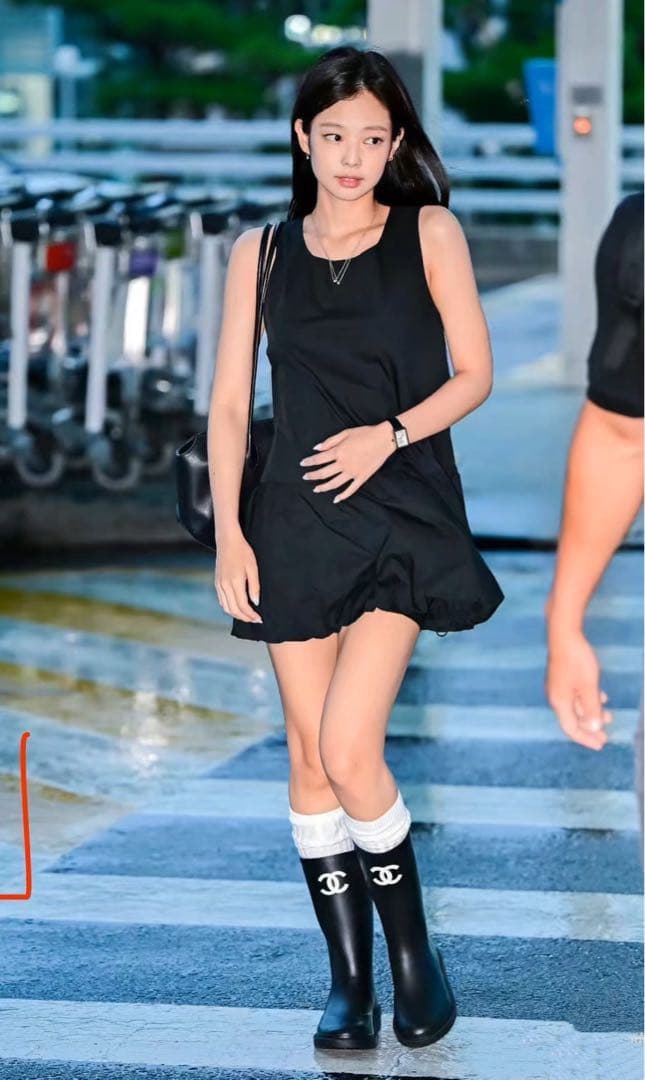 新品未使用　シャネル　レインブーツ39 ジェニー着用　超希少