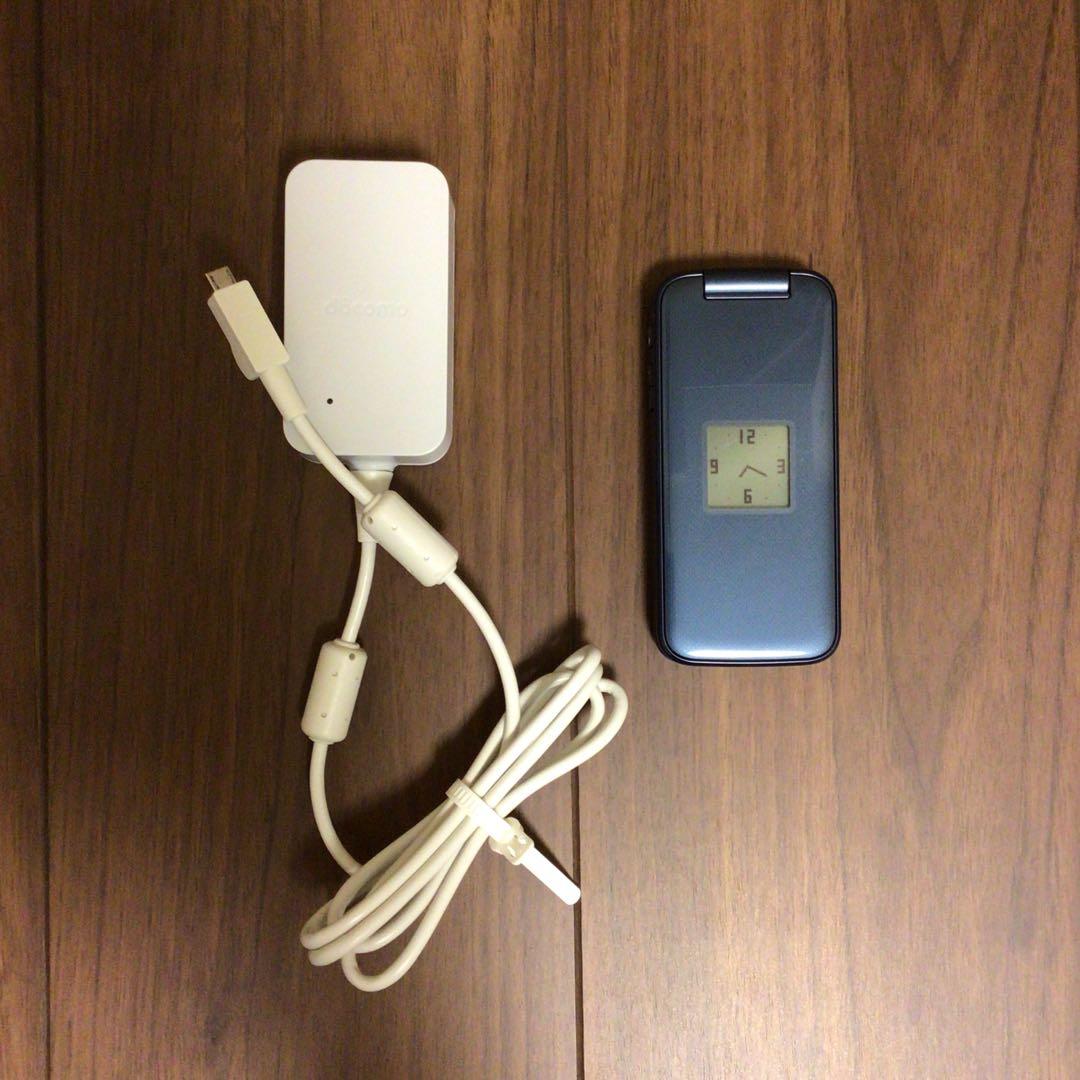 docomo ドコモ らくらくホン F-01M ネイビー