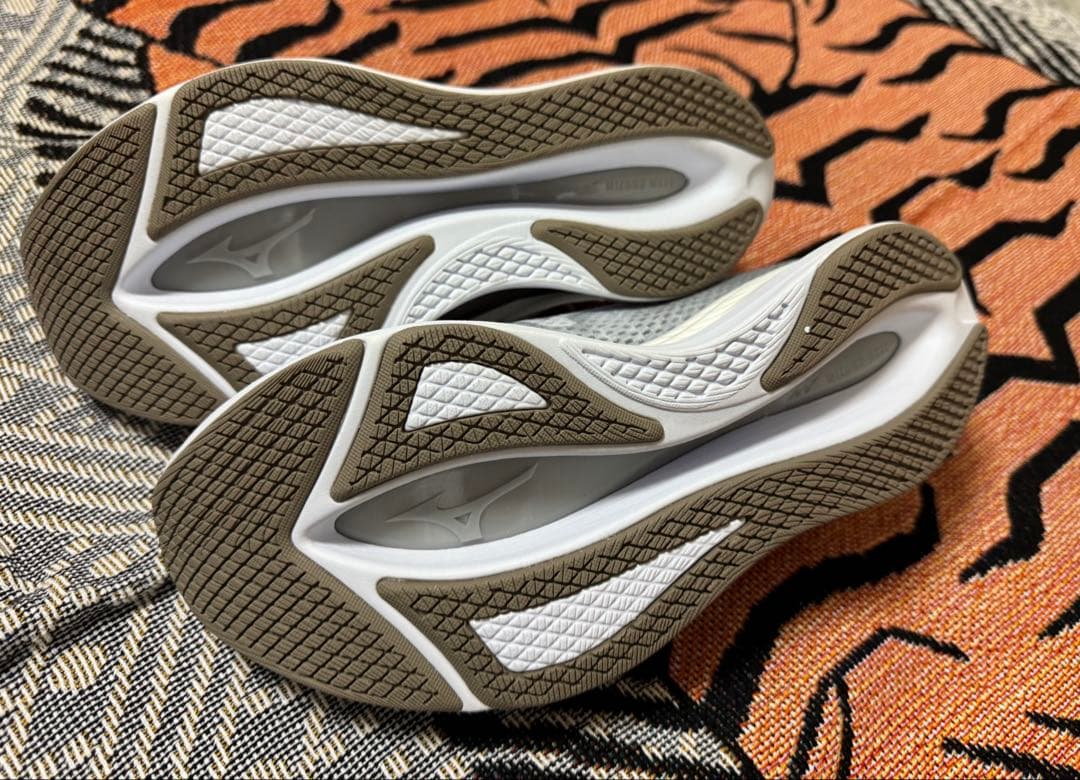 新品 ミズノ ウェーブリベリオンフラッシュ2 Wide 26.5