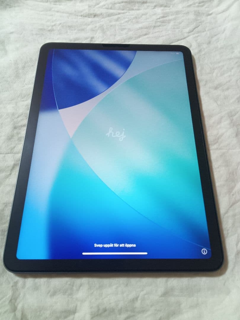 ほぼ未使用 iPad Air 第5世代M1 バッテリー100%