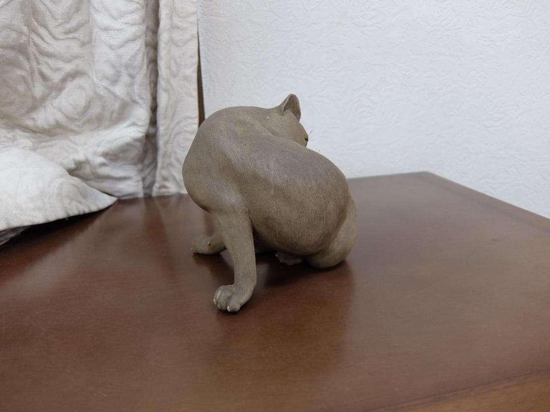 猫の置物