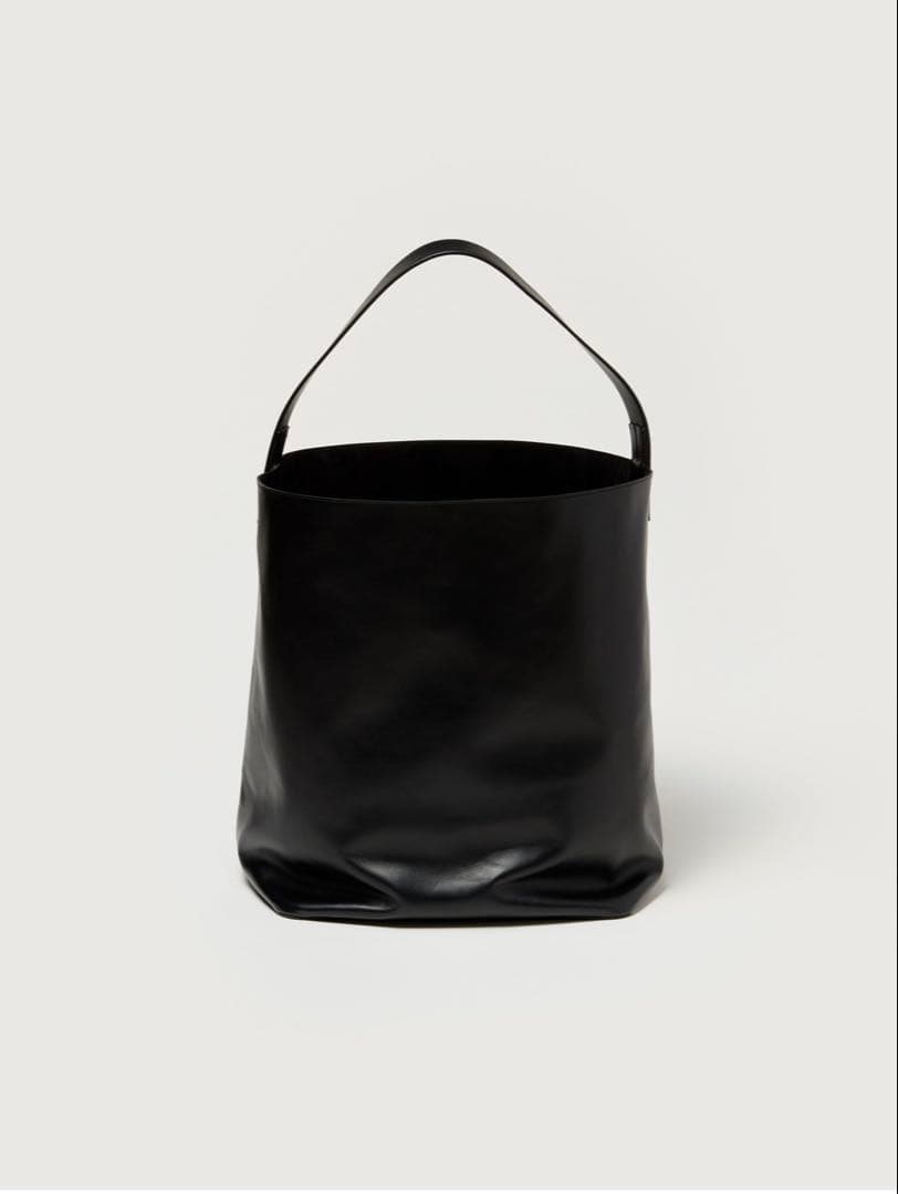 AURALEE AETA レザーショルダーバッグ