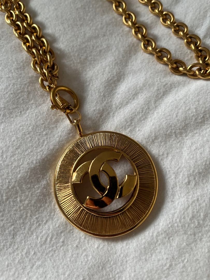 CHANEL ゴールド ロゴペンダントネックレス