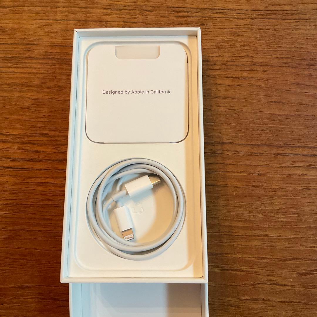 美品　Apple iPhone 13 本体　ミッドナイトグリーン