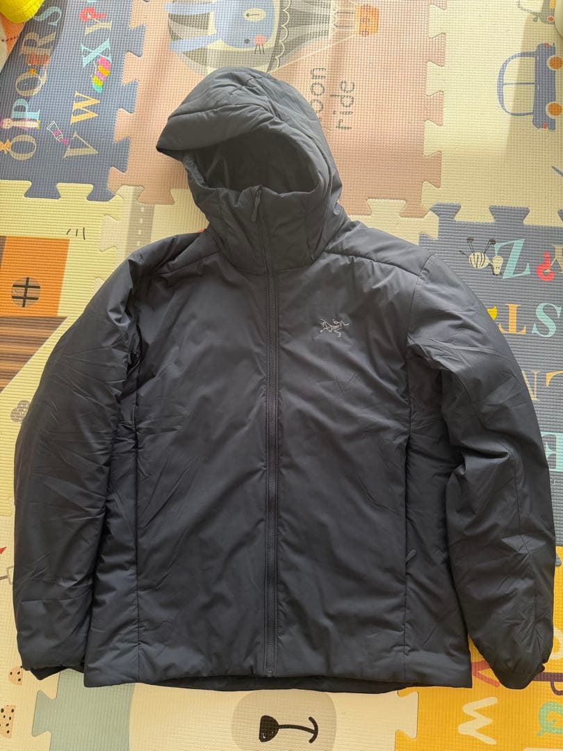 アークテリクス　ATOM HOODY