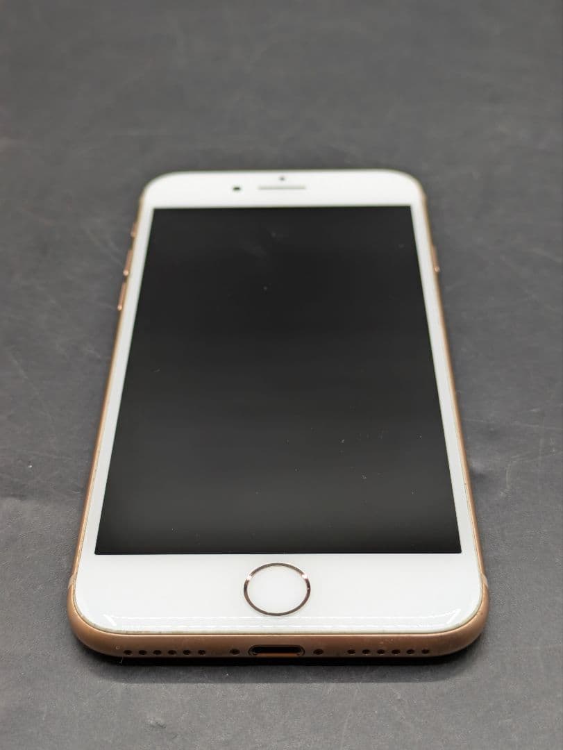 Apple iPhone 8 本体 64GB ゴールド