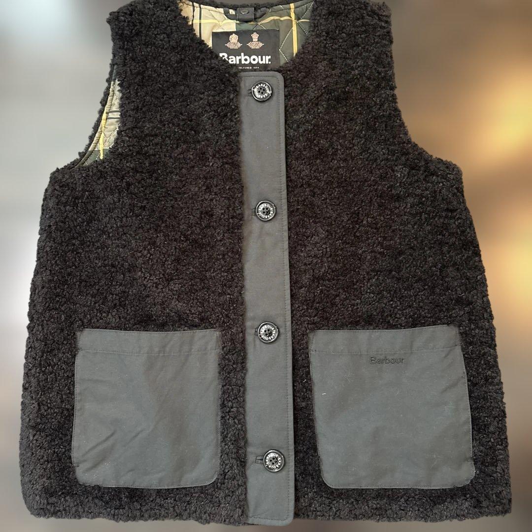 本日まで最終価格！Barbour ボアベスト UK8