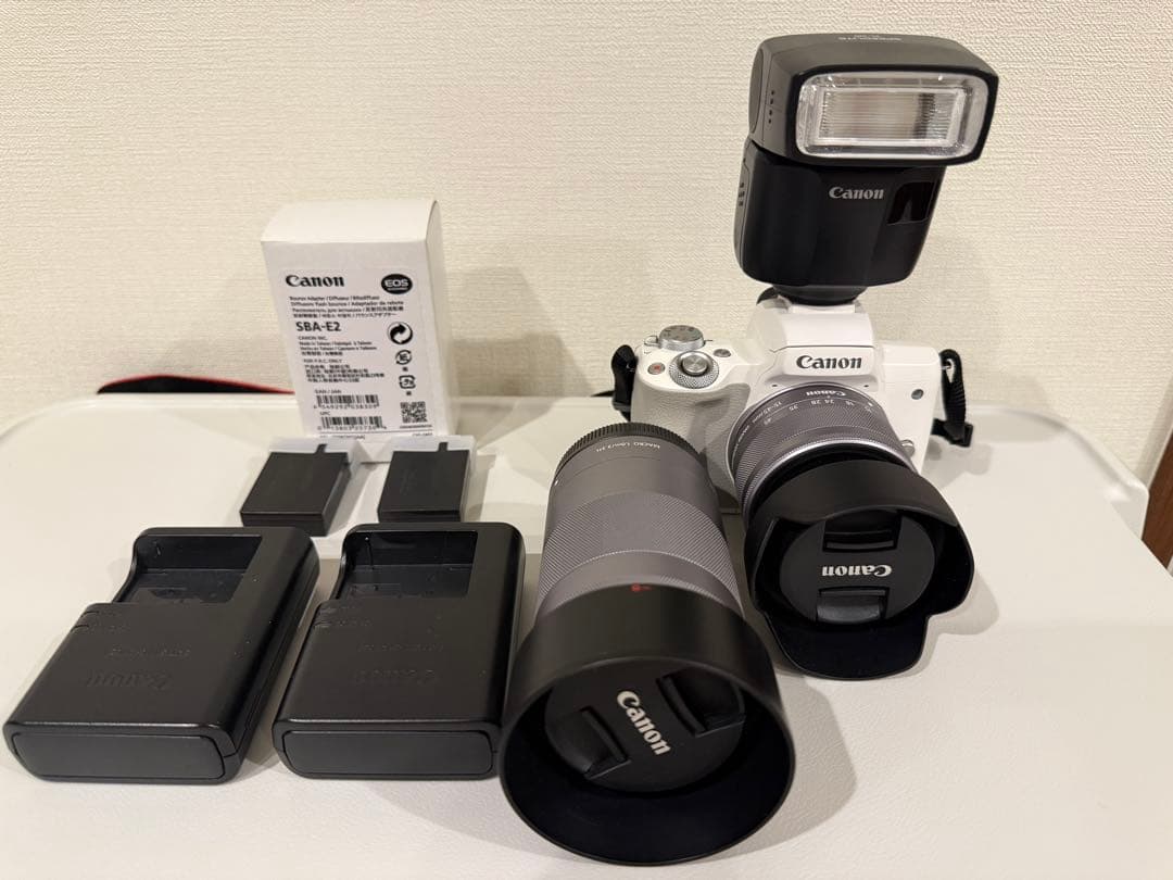【箱あり】Canon EOS Kiss M2 ダブルズームキット ホワイト