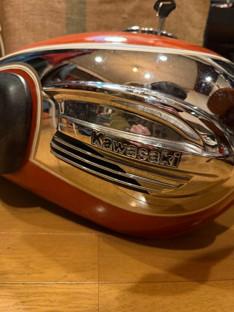 Kawasaki w400 W650 純正タンク　鍵付き