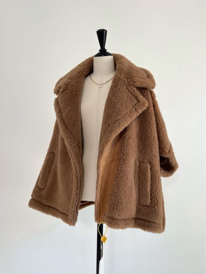 新品未使用 ベアポンチョジップテーラードMaxMaraがお好きな方