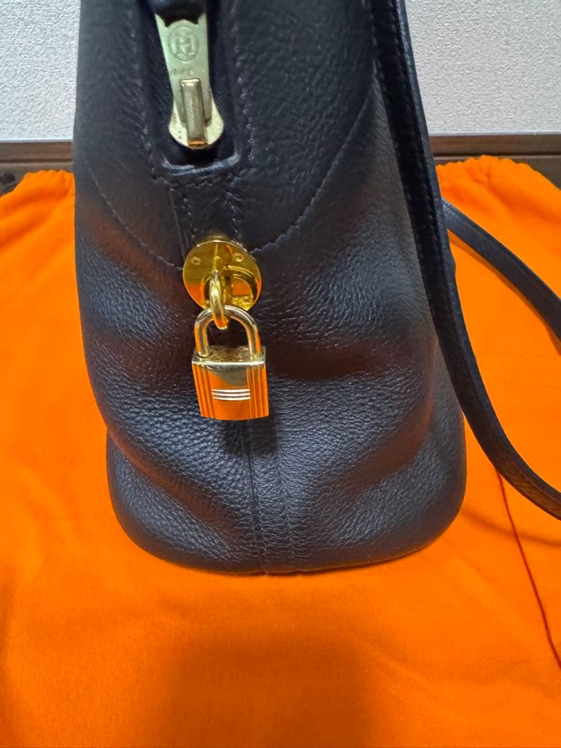 美品　エルメス　ボリード　35 ノワール　黒　✖️ゴールド　ショルダー