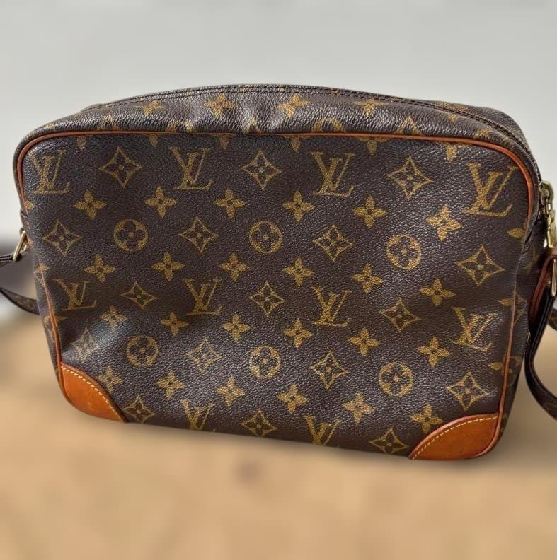 ルイヴィトン　LOUIS VUITTON ナイル　ショルダー　クロスボディバッグ