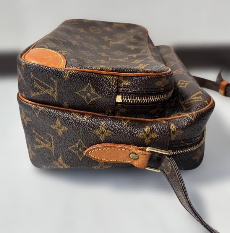 ルイヴィトン　LOUIS VUITTON ナイル　ショルダー　クロスボディバッグ