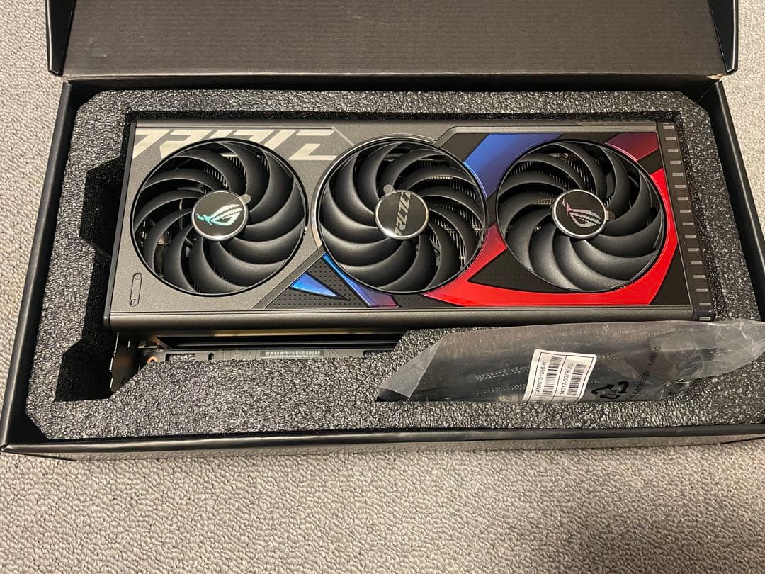 グラフィックボード・グラボ・ビデオカード ROG Strix RTX 4070 Ti Super OC 16GB