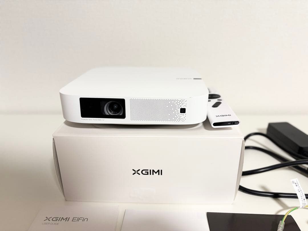 【美品】XGIMI Elfin プロジェクター 本体 箱有り 付属品あり