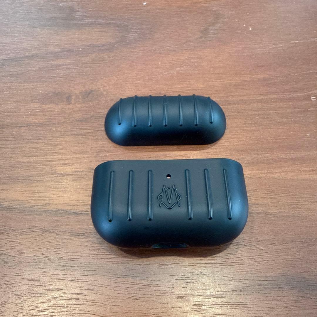【RIMOWA】AirPods Pro ケース　マットブラック　美品