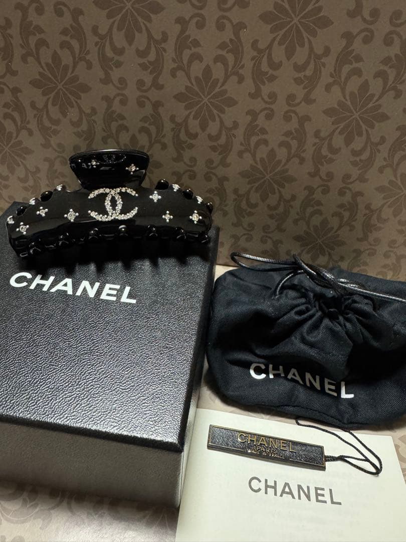 正規品‪☆シャネルヘアクリップ 付属品完備 髪留め バレッタシュシュ 黒 スワロ