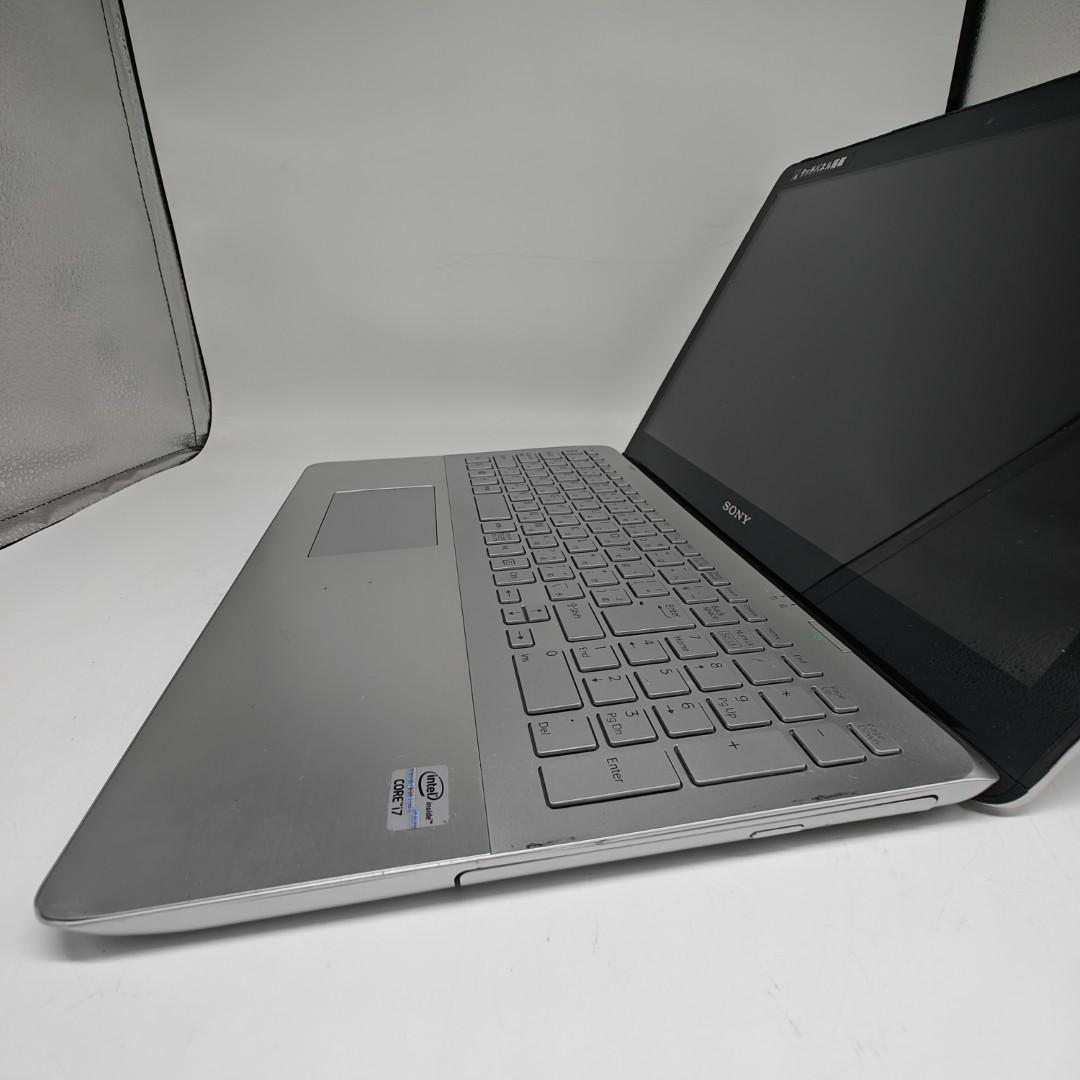 【VAIO】SVF 高性能i7 SSD256GB 8GB シルバー ノートPC