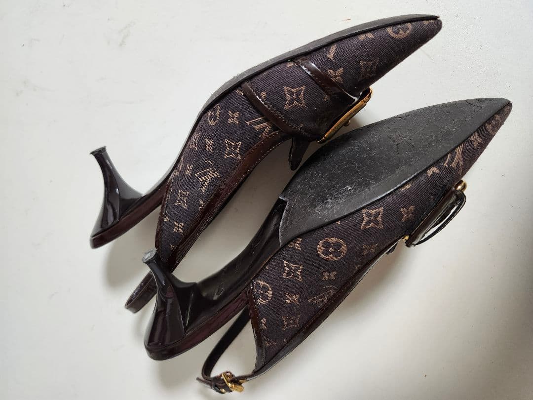 ルイヴィトン　モノグラム　レディース　ストラップパンプス　サンダル