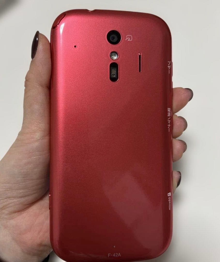 【美品】docomo らくらくスマートフォン　F-42A