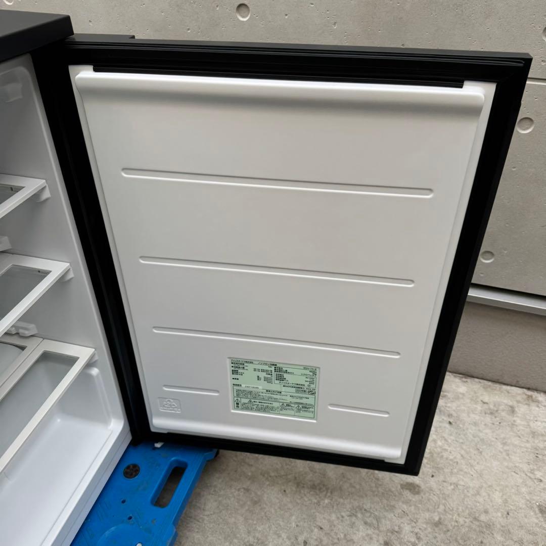 219⭐️2023年製美品★アイリス　冷蔵庫　小型　グレー　寝室などに