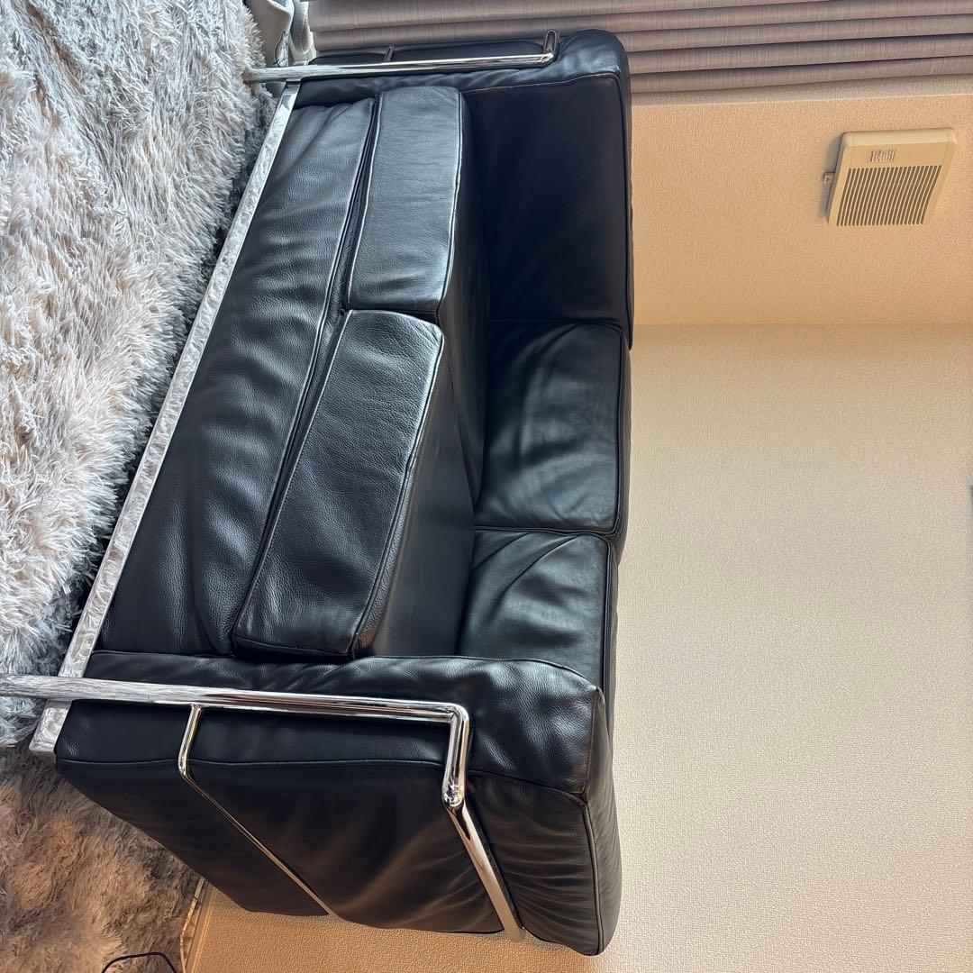 CAR　IDC大塚家具 黒総本革 LC2 ル・コルビジェ リソファ