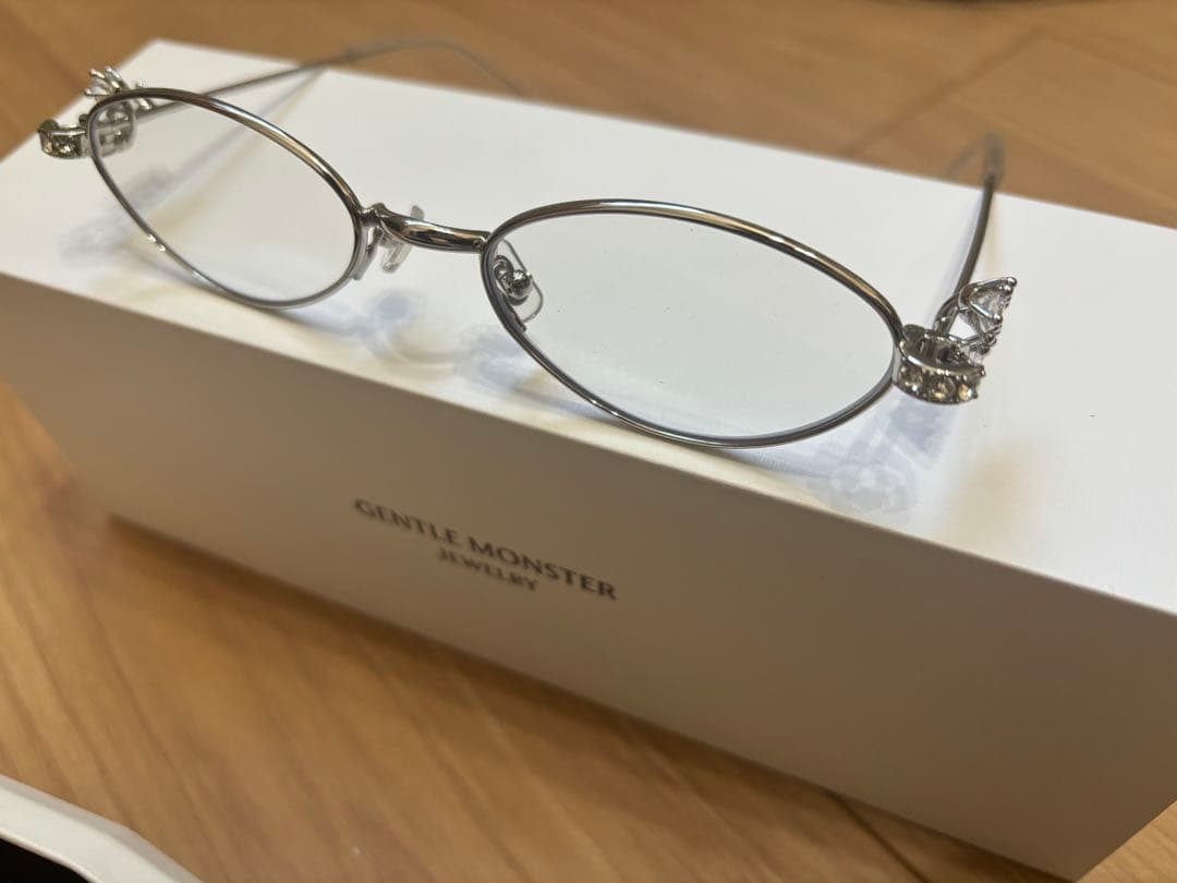 【青山店購入品】GENTLE MONSTER Carat02