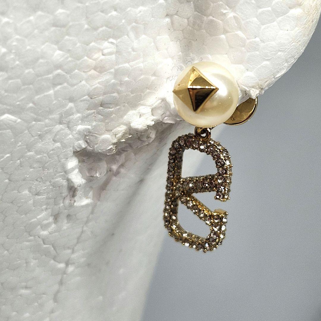 バレンティノ VALENTINO GARAVANI ピアス ストーン 片耳 ロゴ