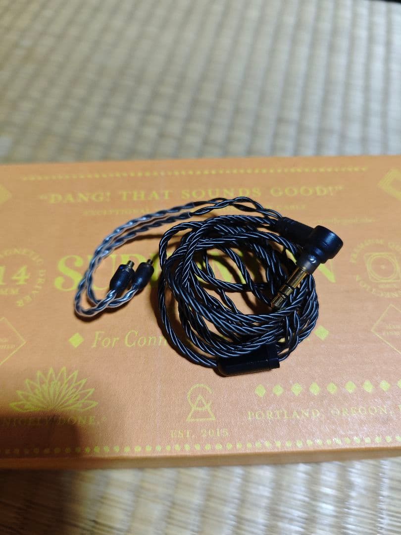極美品　Campfire Audio Supermoon 国内正規品