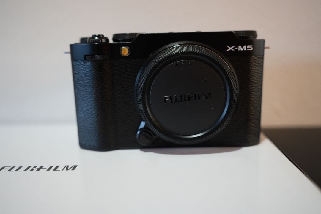 FujifilmX-M5ブラックボディ＋XF27mmF2.8 R WRレンズ付き