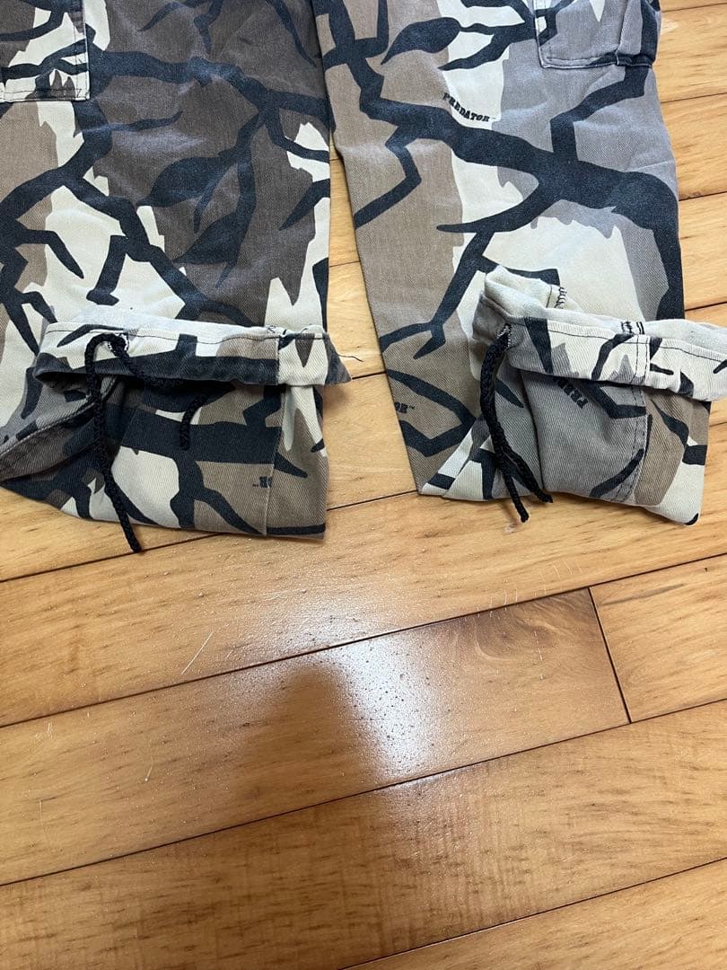 Predator プレデターカモ　迷彩カーゴパンツ