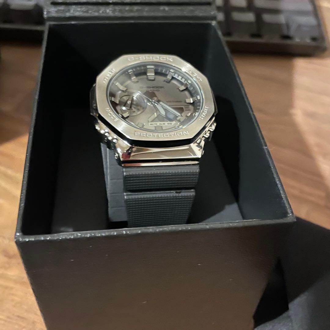 ジーショック メタルカバードGM-2100-1AJF G-SHOCK