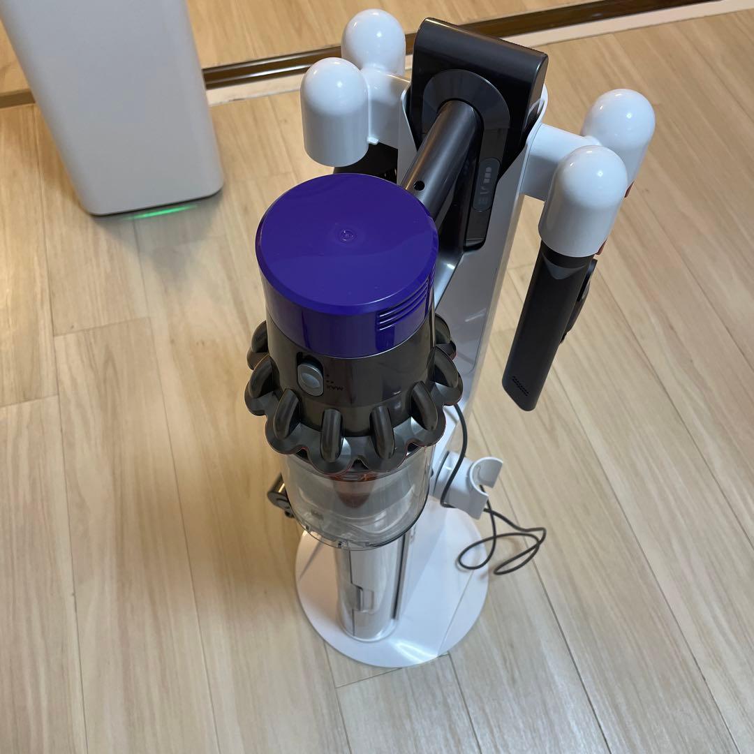 ダイソン　v10 fluffy 掃除機　サイクロン