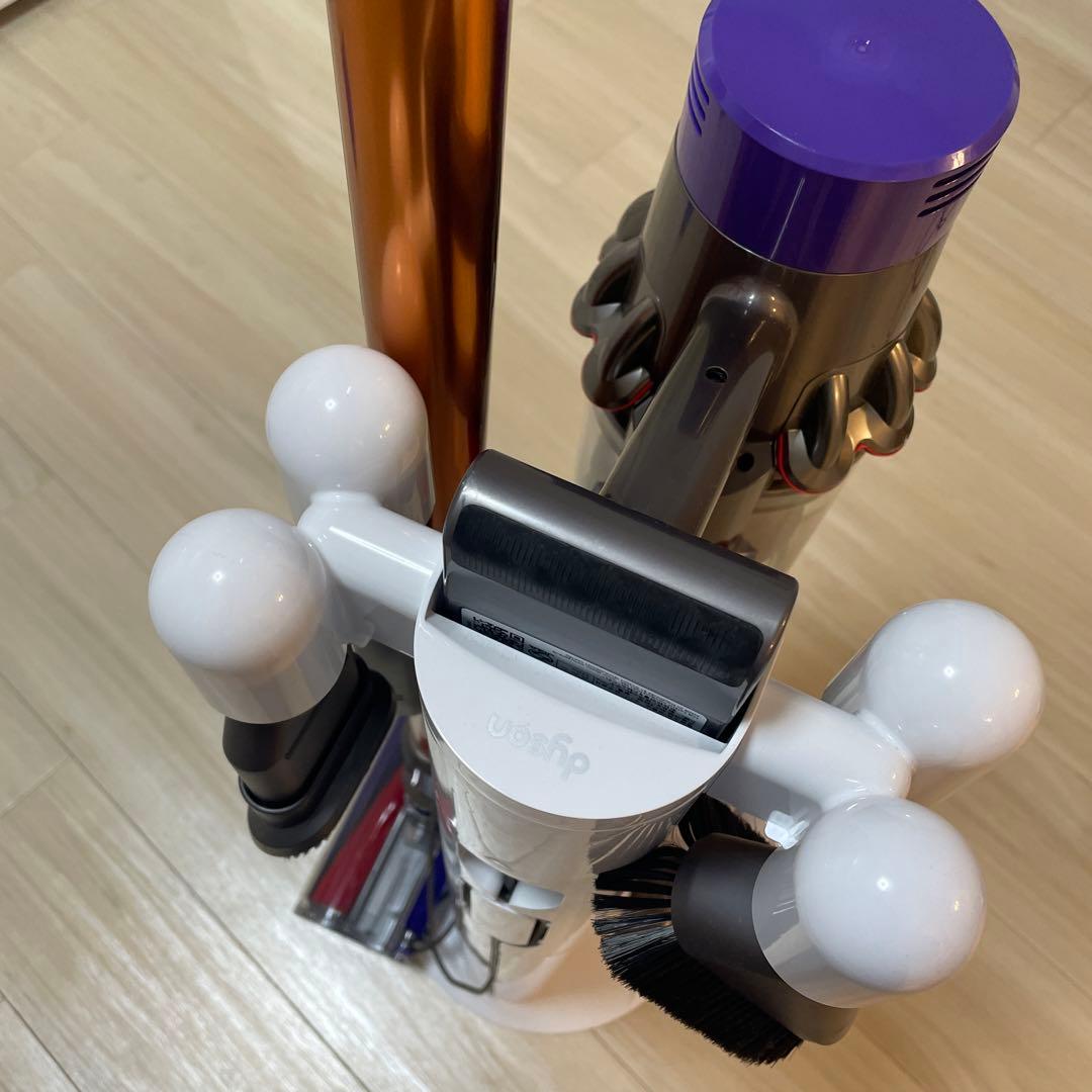 ダイソン　v10 fluffy 掃除機　サイクロン