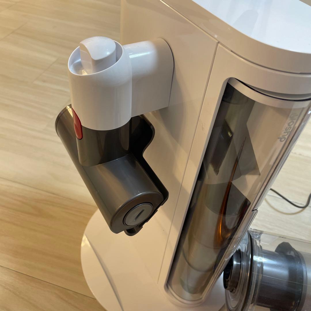 ダイソン　v10 fluffy 掃除機　サイクロン