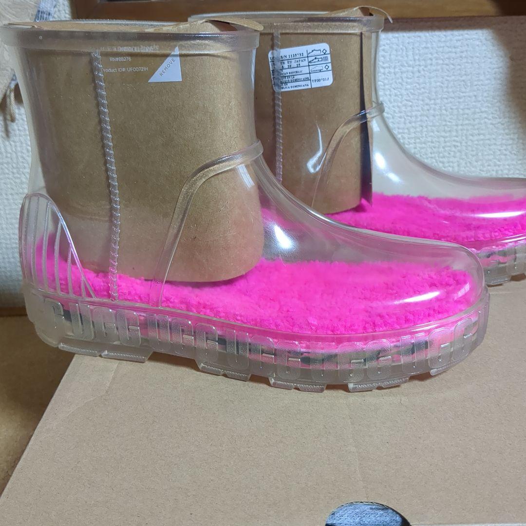 UGG 予備用ソックスとW DRIZLITA CLEAR レインブーツのセット