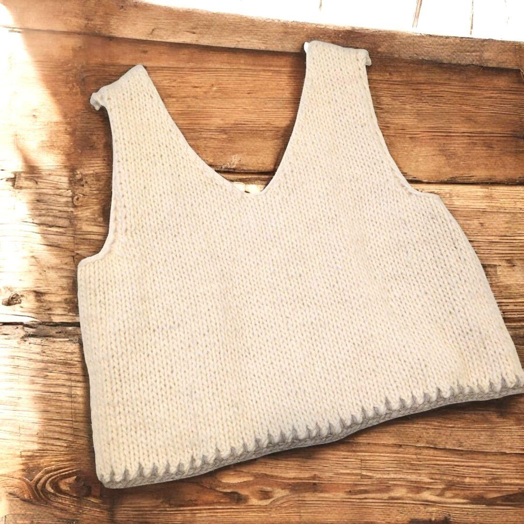 tumugu: ツムグ ローゲージ ハンドニット ベスト キナリ ウール100%